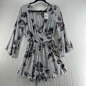 ASTR The Label Floral Romper Size XS Flare Long Sleeve Ruffle Stretch Gray Peach